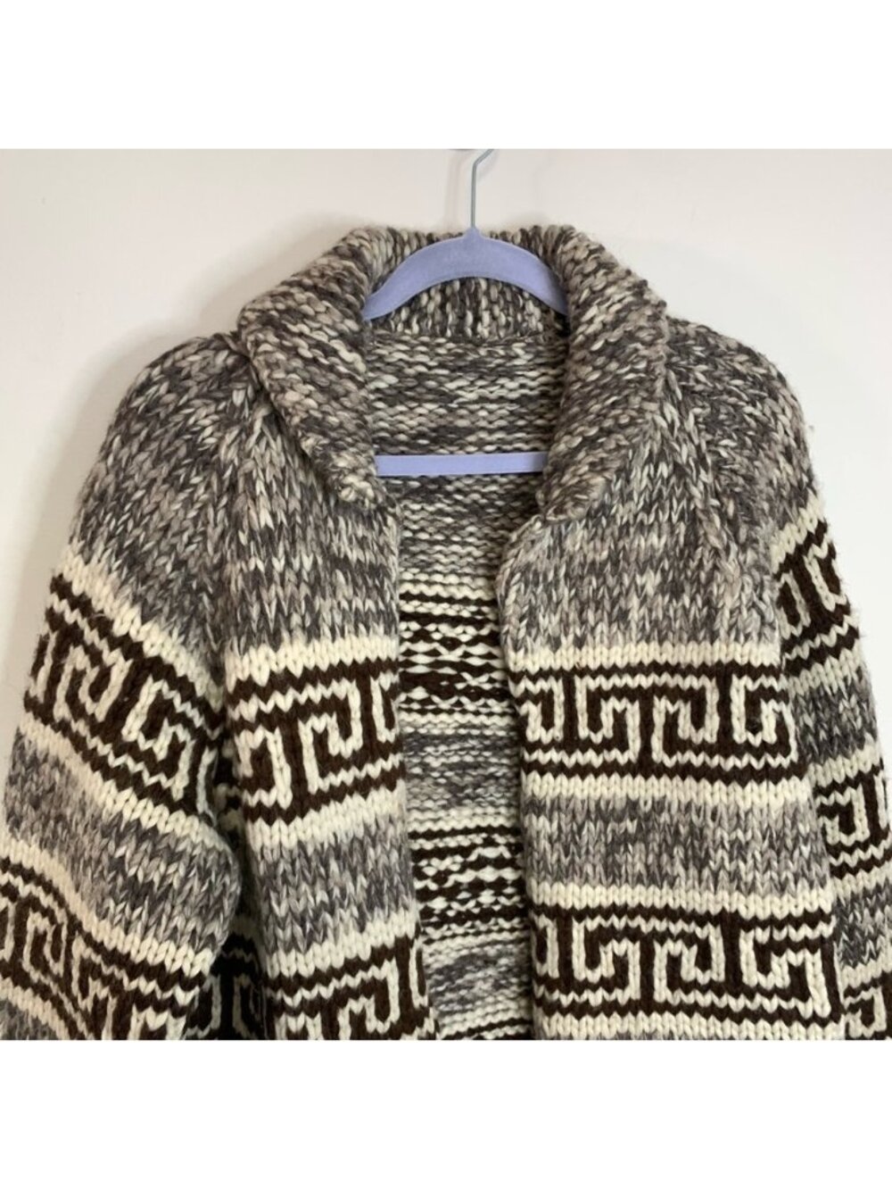 Cowichan Handmade Wool Sweater Jacket L - Picture 5 of 6